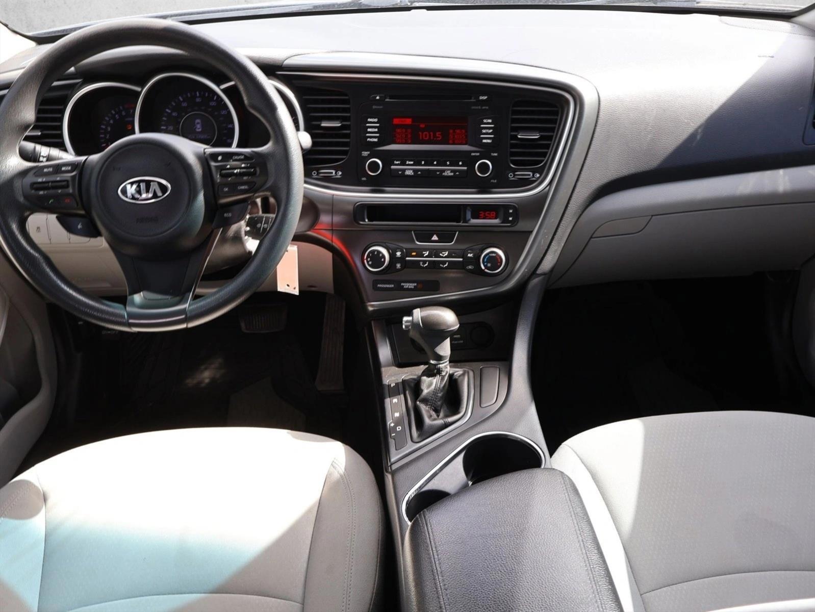 Thumbnail: 2015 Kia Optima - 4