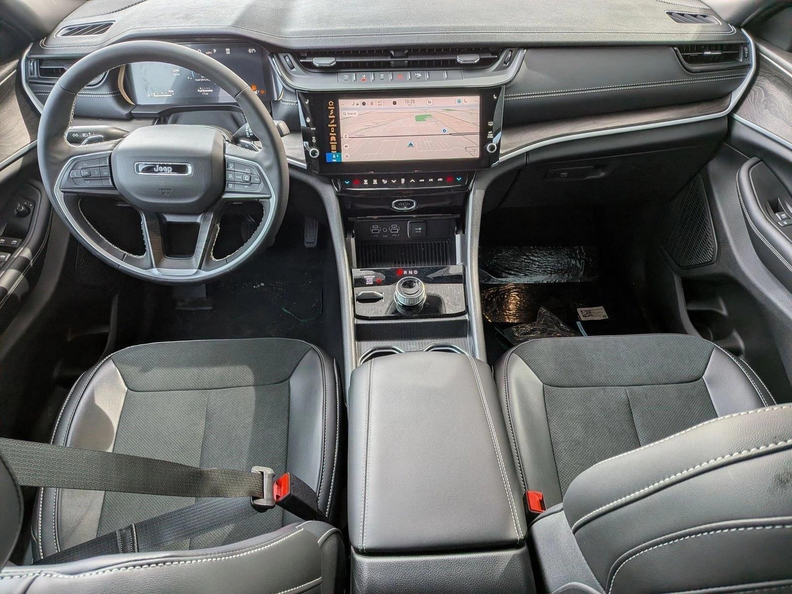 Thumbnail: 2026 Jeep Grand Cherokee - 4