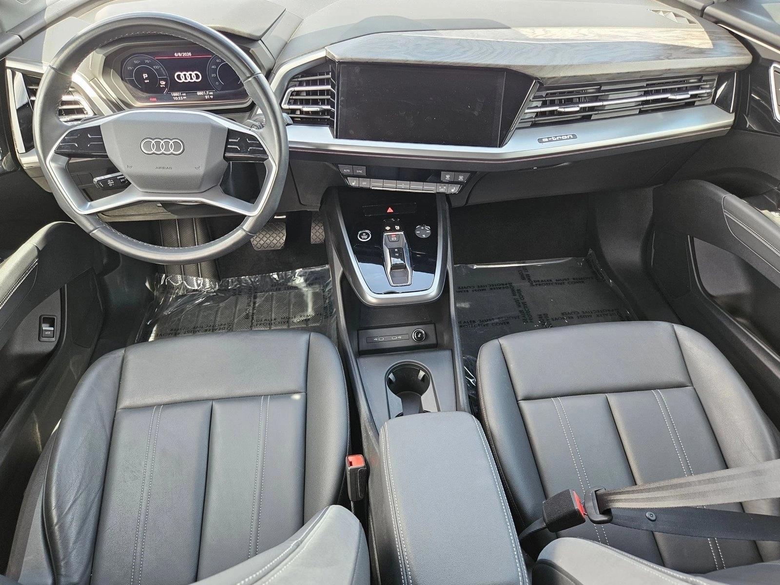 Thumbnail: 2023 Audi Q4 e-tron - 4