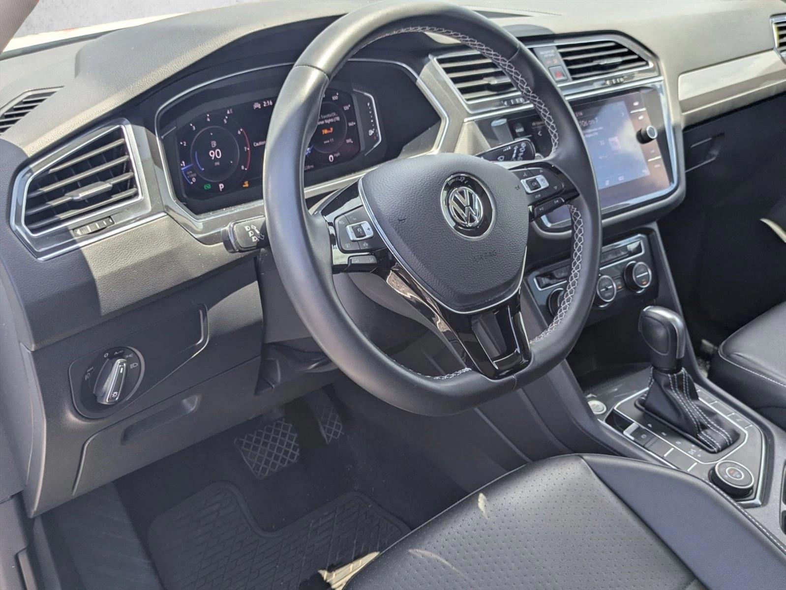 Thumbnail: 2021 Volkswagen Tiguan - 3