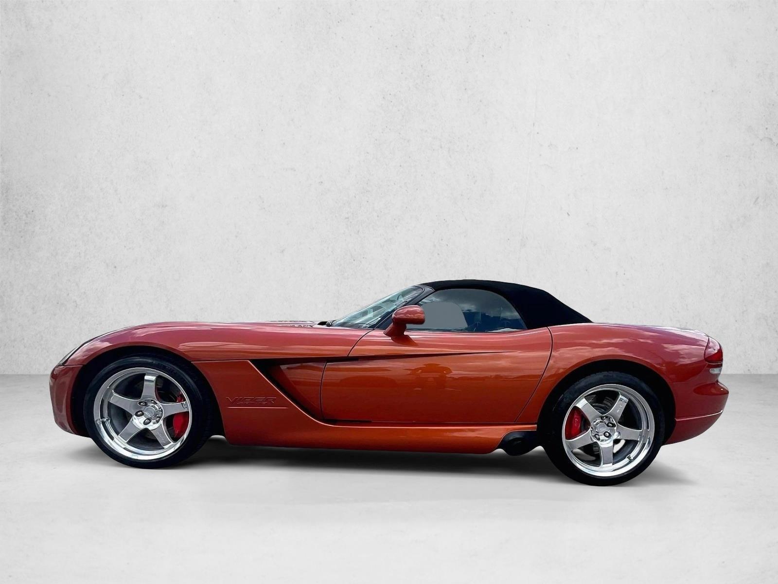 Thumbnail: 2005 Dodge Viper - 2