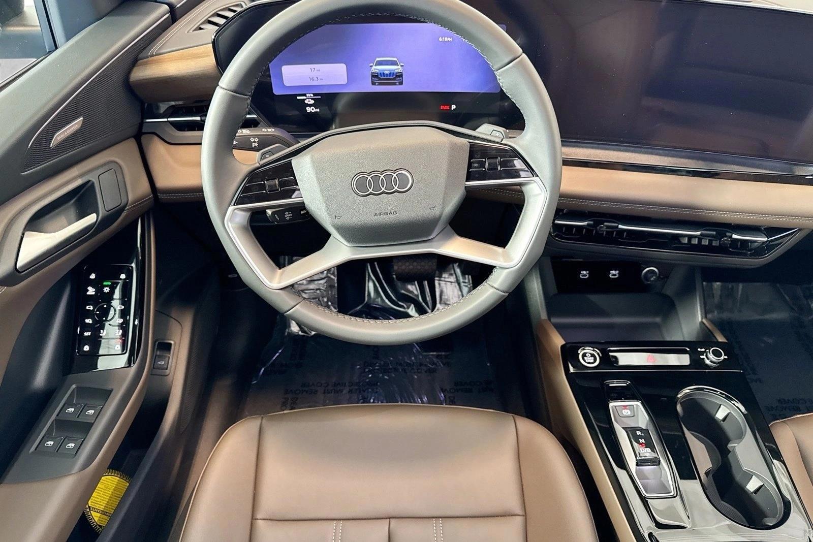 Thumbnail: 2027 Audi Q6 e-tron - 3