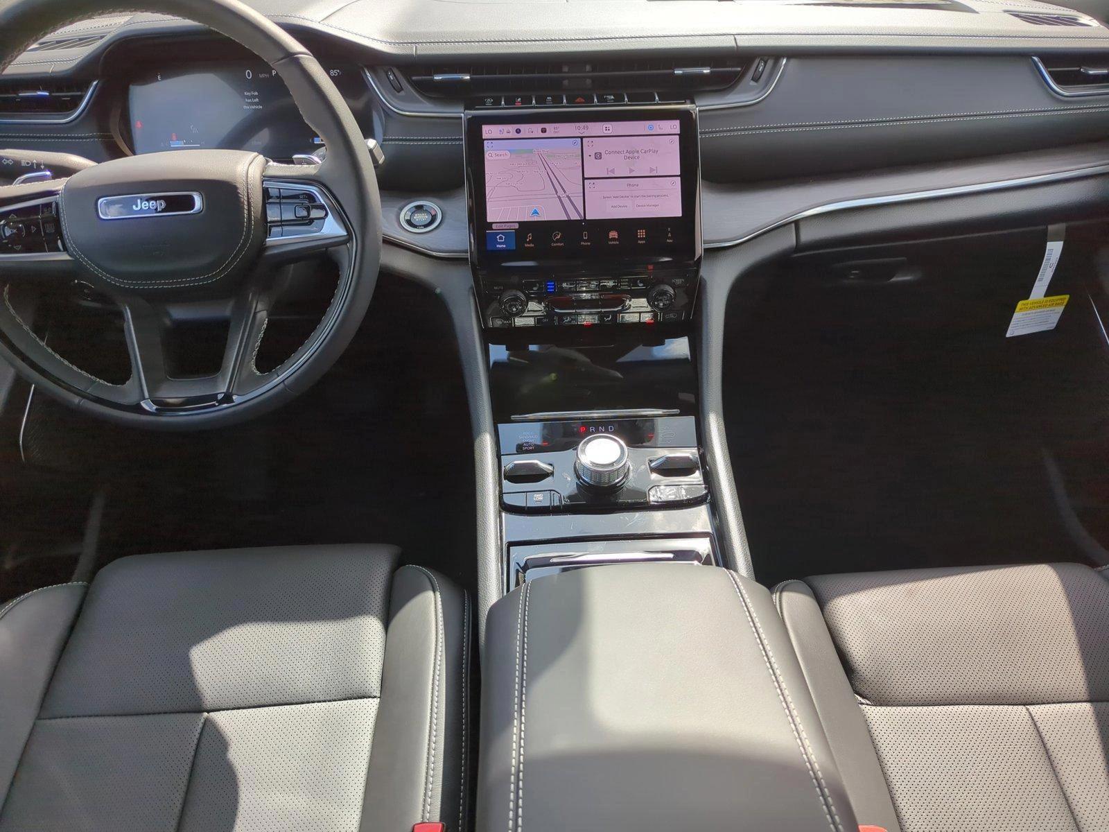 Thumbnail: 2025 Jeep Grand Cherokee - 3