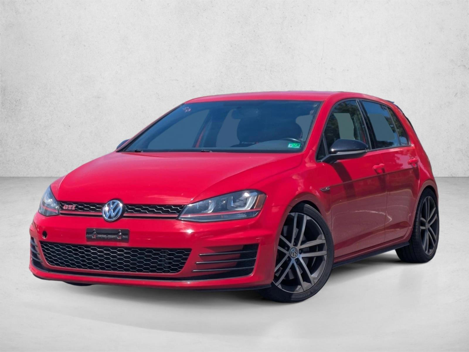Thumbnail: 2017 Volkswagen Golf - 1