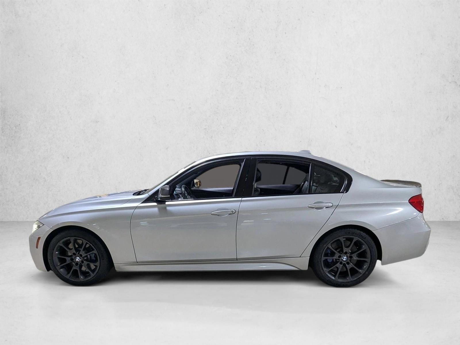 Thumbnail: 2017 BMW 3 Series - 2