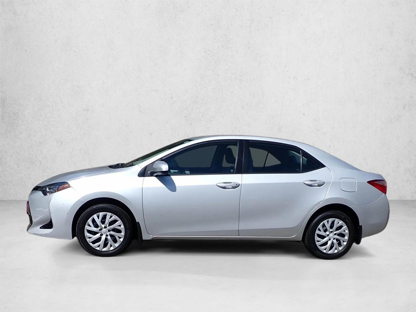 Thumbnail: 2017 Toyota Corolla - 2