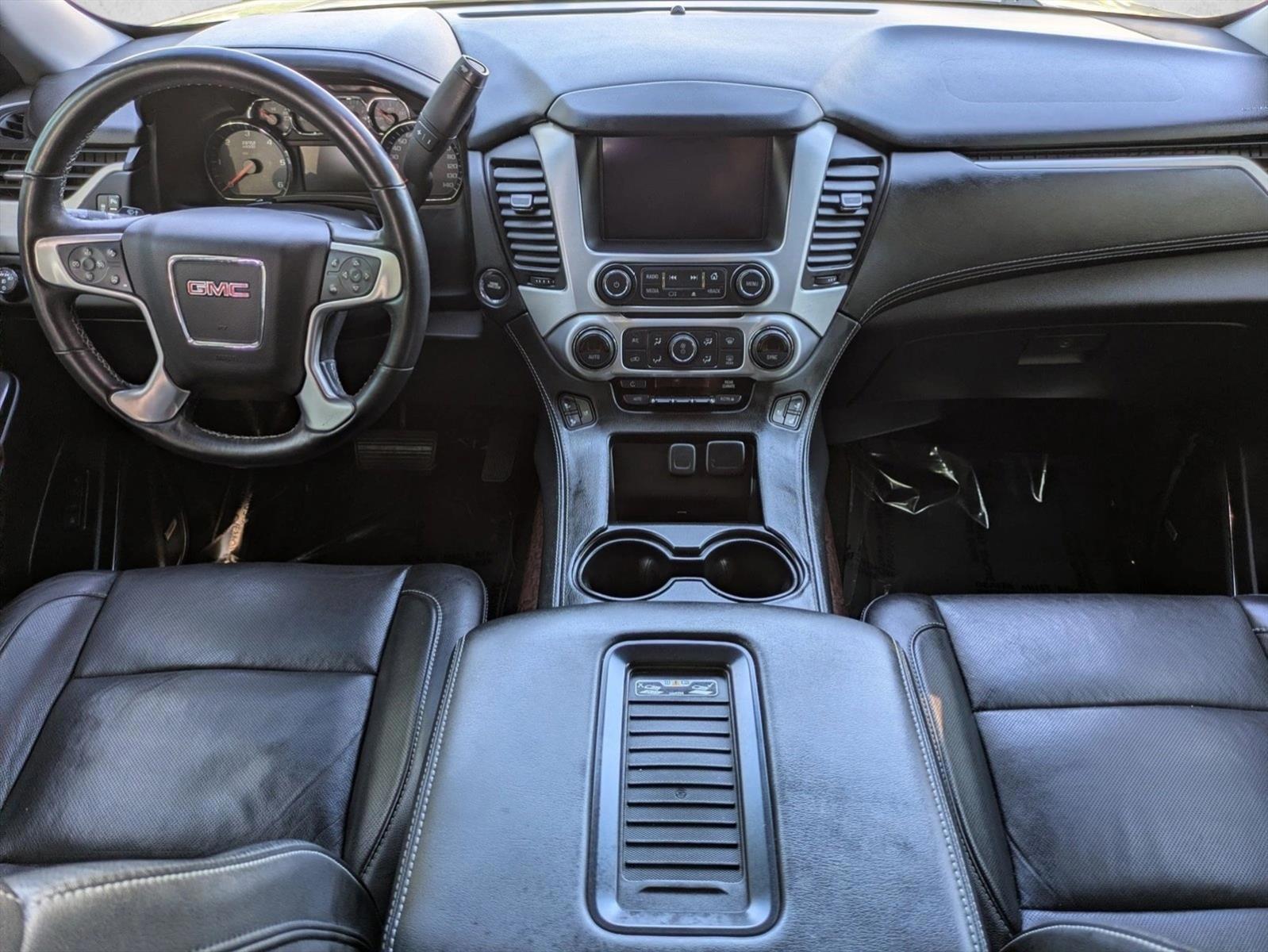 Thumbnail: 2017 GMC Yukon - 3