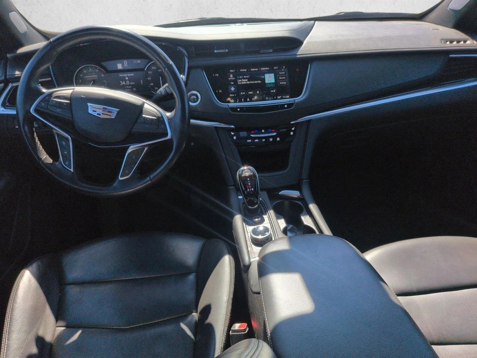 Thumbnail: 2024 Cadillac XT5 - 3