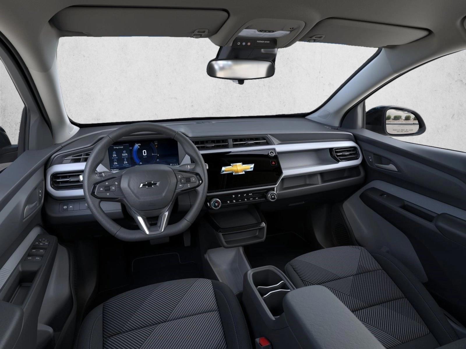 Thumbnail: 2027 Chevrolet Bolt EV - 4