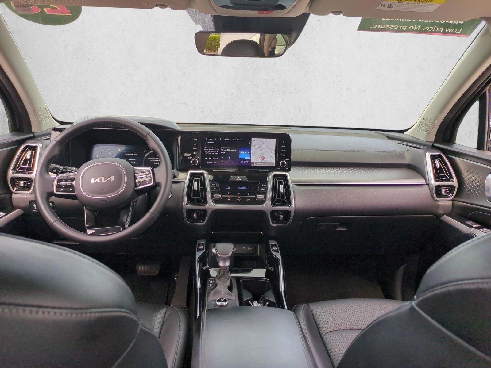 Thumbnail: 2023 Kia Sorento - 3