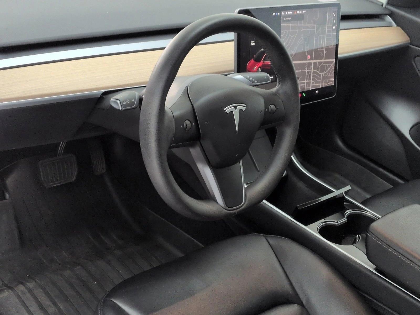 Thumbnail: 2020 Tesla Model 3 - 4