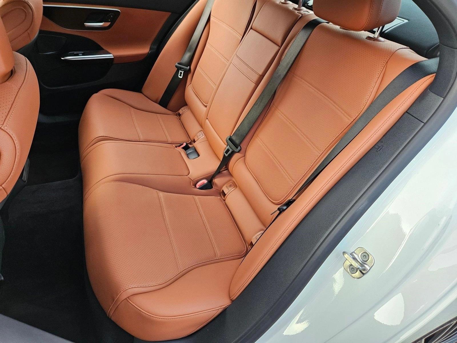 2026 Mercedes-Benz C-Class Sedan C 300 - Photo 16