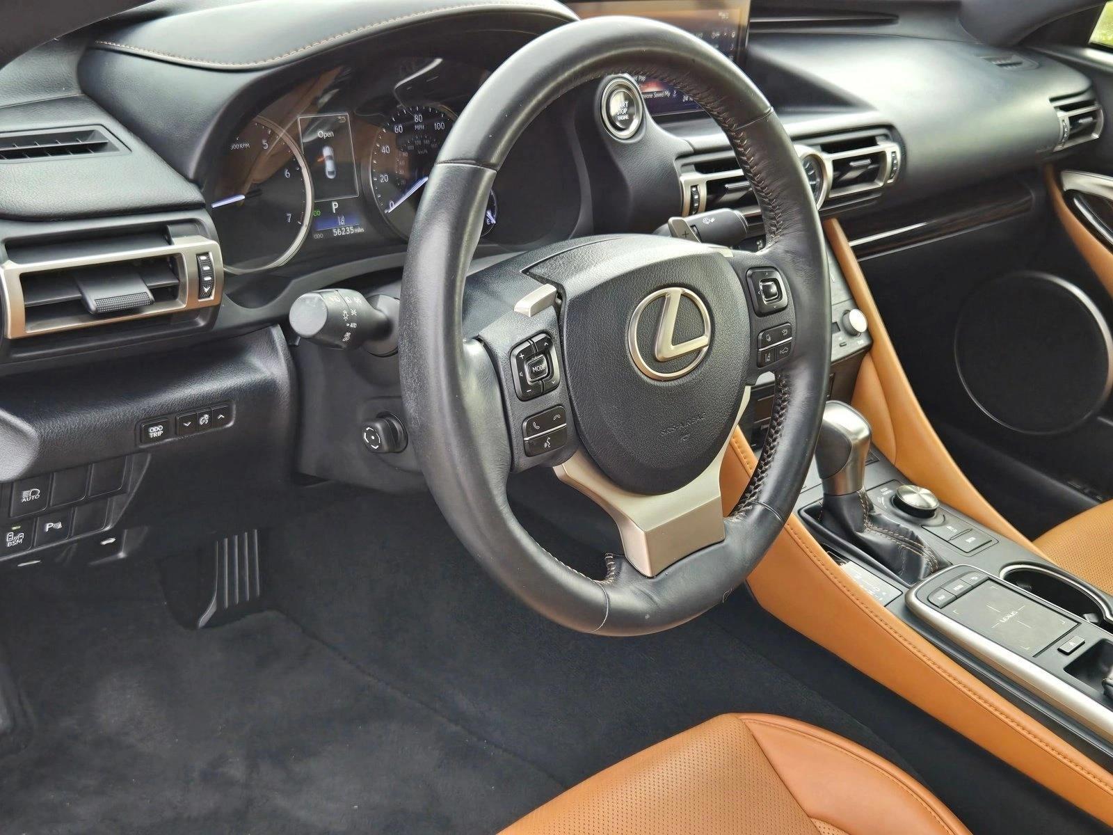 Thumbnail: 2019 Lexus RC - 3