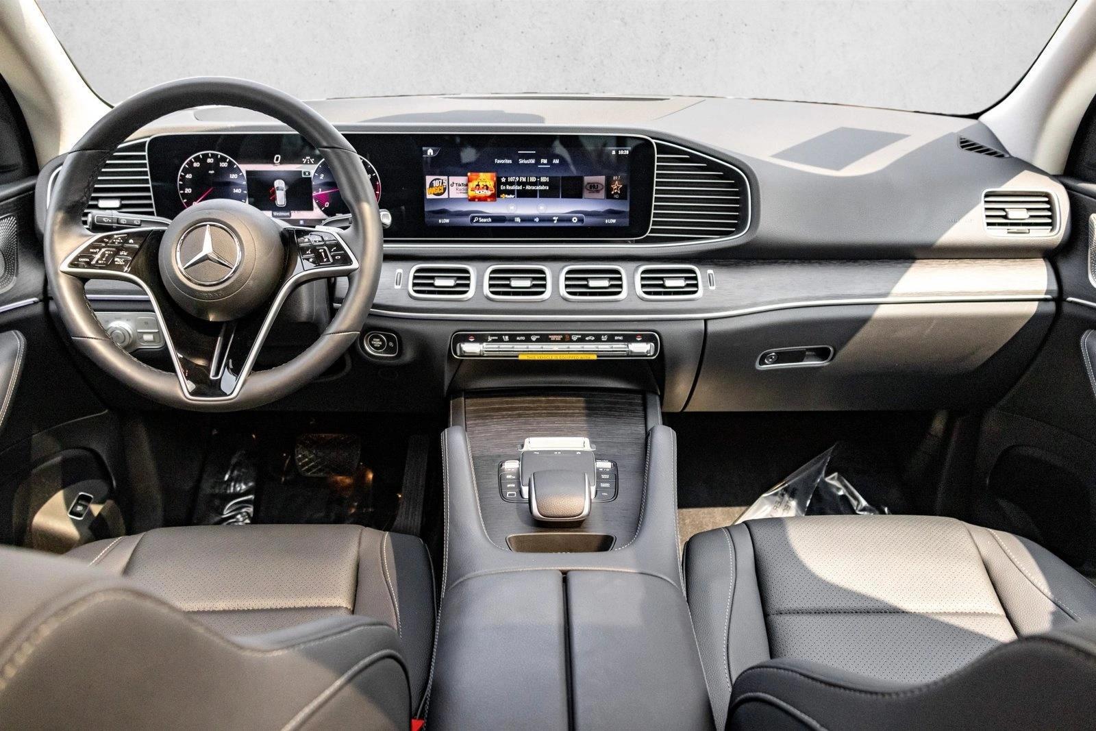 Thumbnail: 2026 Mercedes-Benz GLE - 4