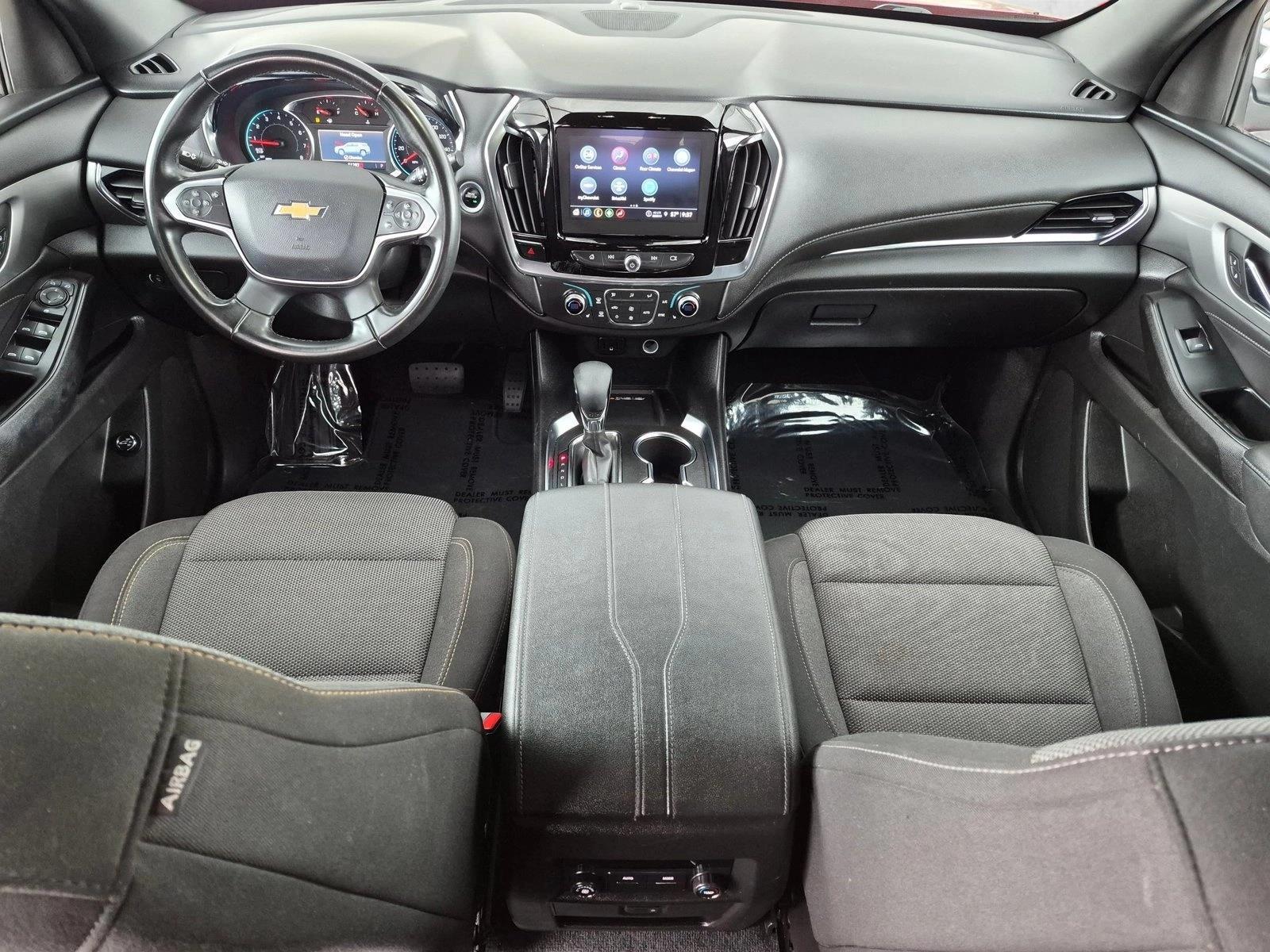 Thumbnail: 2023 Chevrolet Traverse - 3