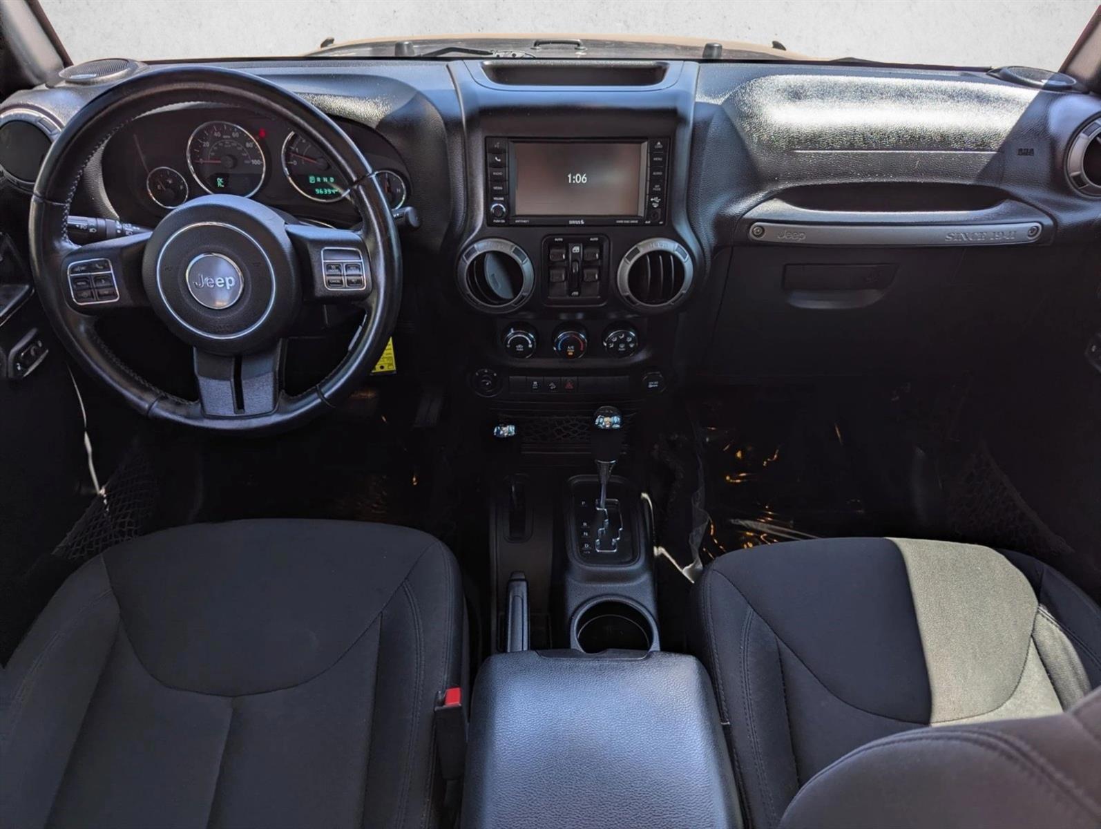 Thumbnail: 2016 Jeep Wrangler - 3
