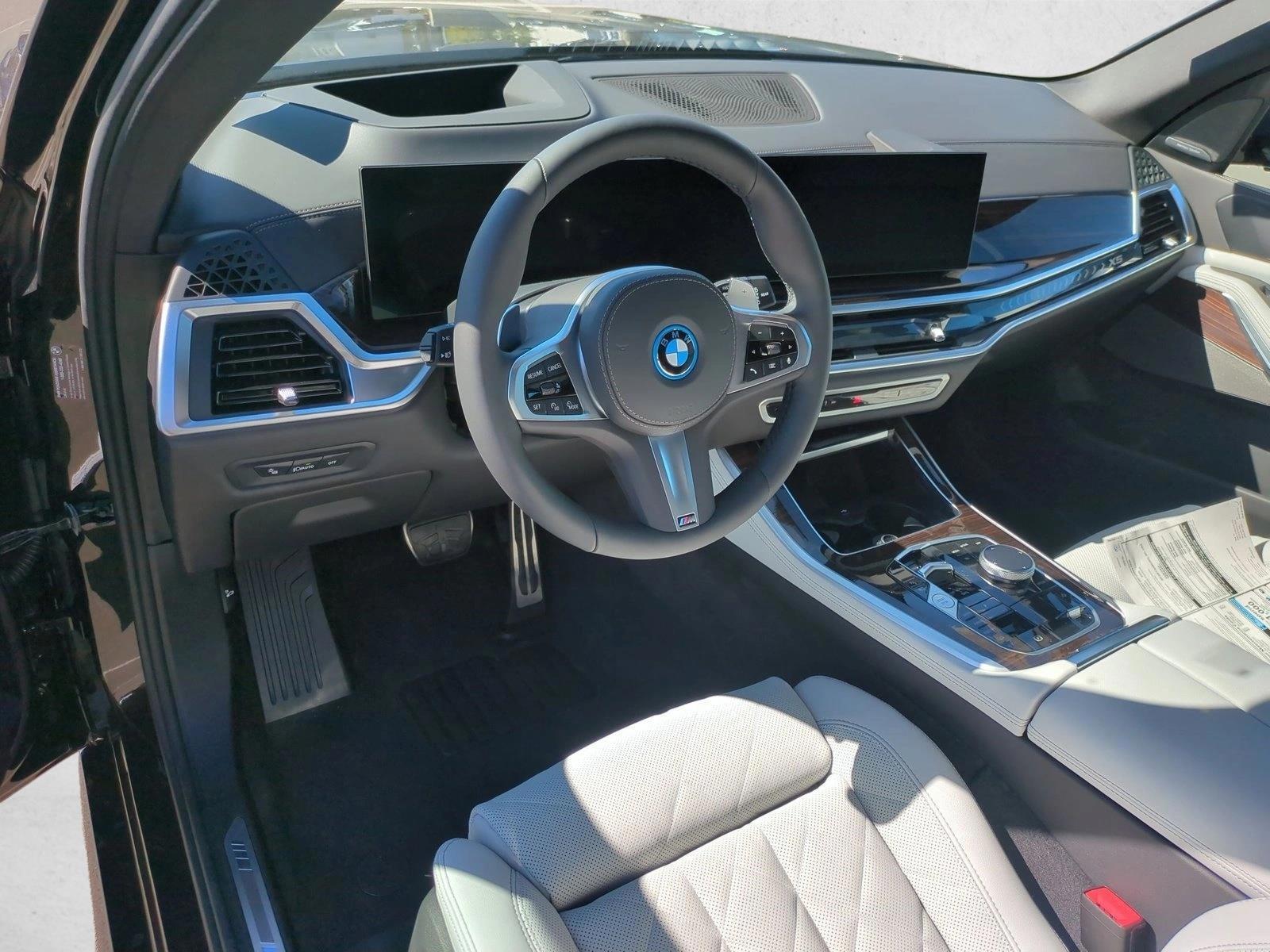 Thumbnail: 2026 BMW X5 - 3