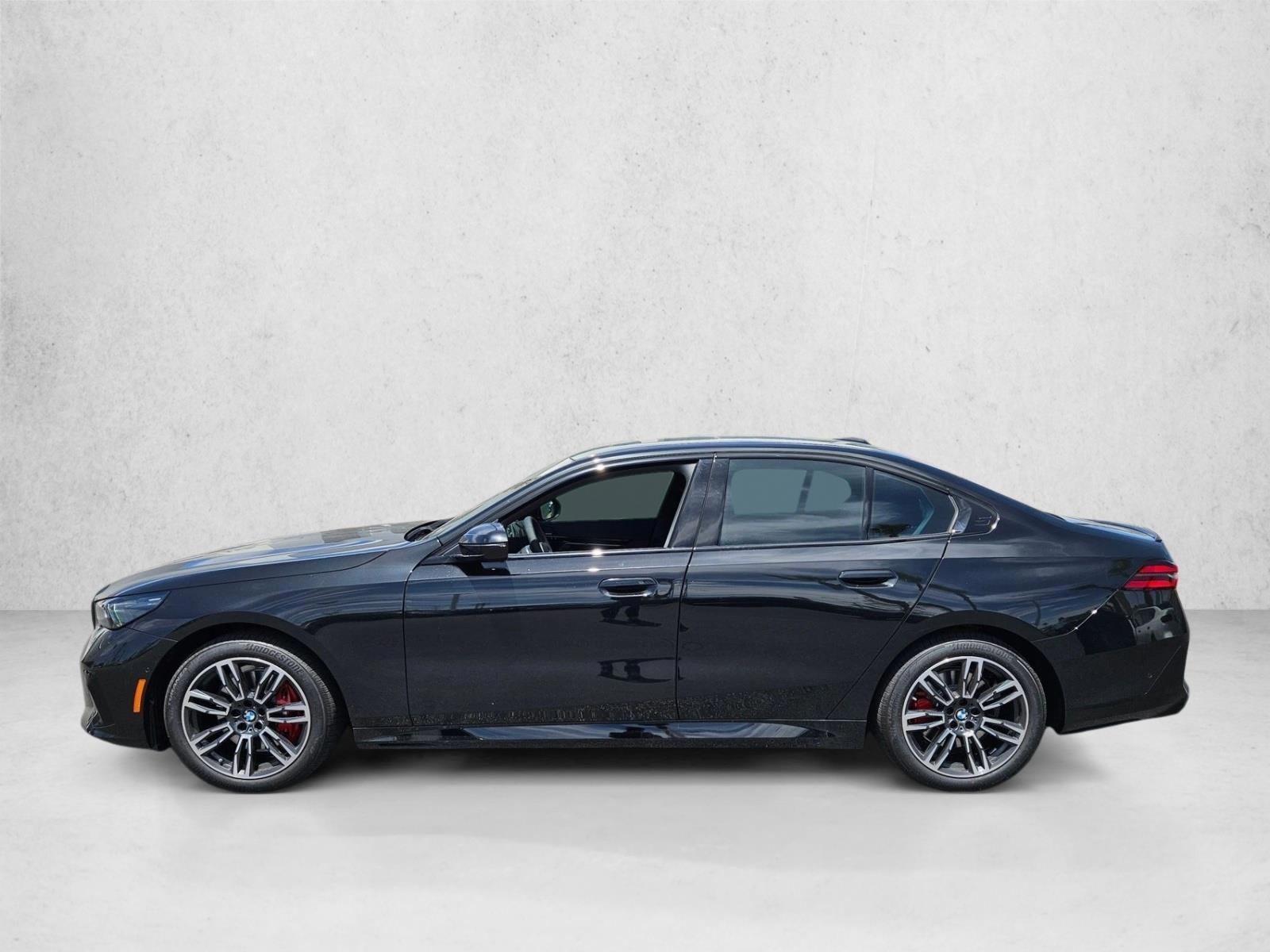 Thumbnail: 2026 BMW 5 Series - 2