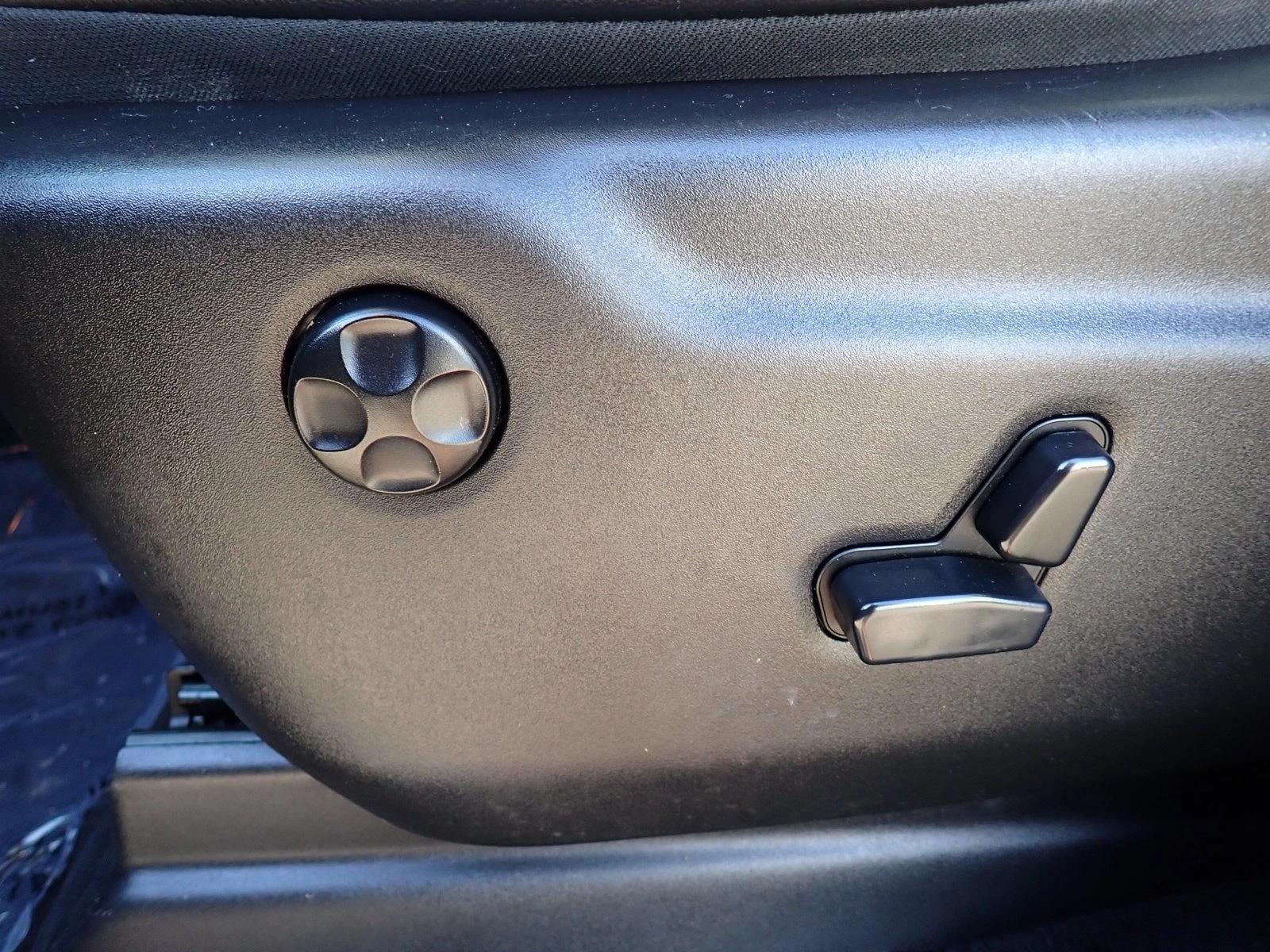 Thumbnail: 2015 Dodge Durango - 3
