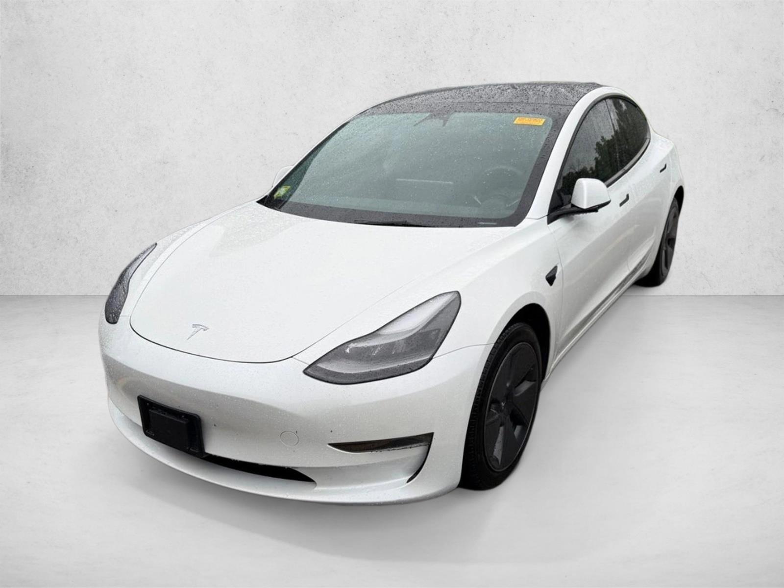 2023 Tesla Model 3 -'s photo