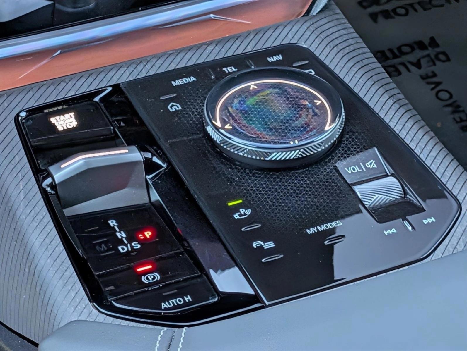 2026 BMW X3 30 - Photo 12