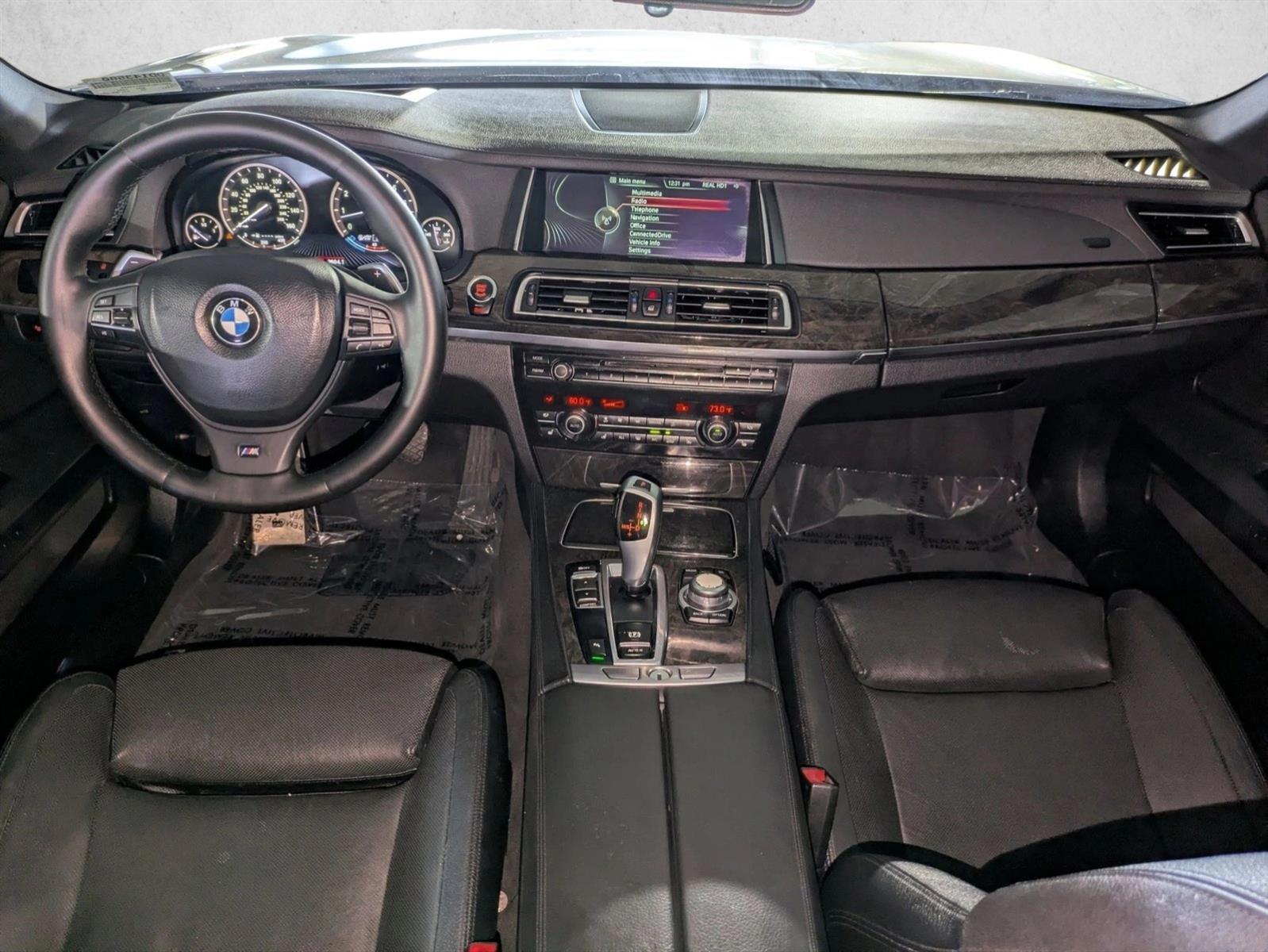 Thumbnail: 2013 BMW 7 Series - 3