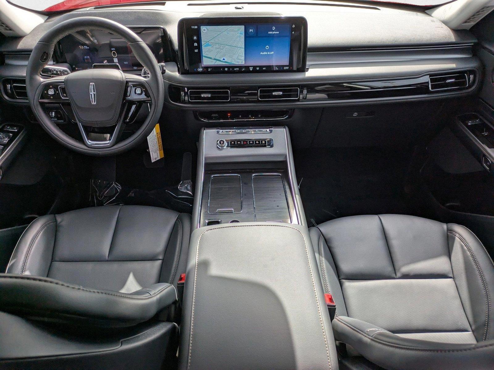 Thumbnail: 2025 Lincoln Aviator - 4