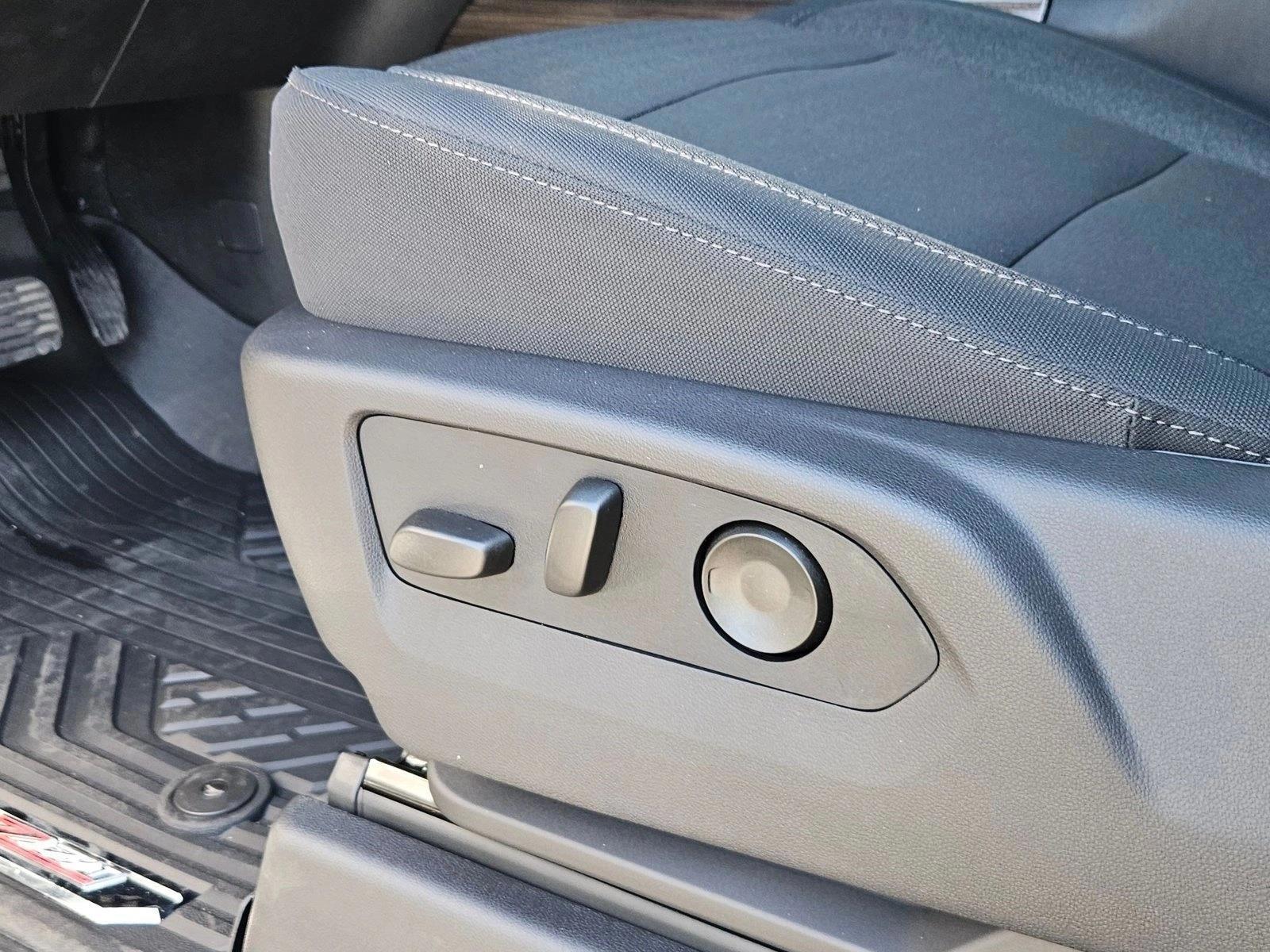 Thumbnail: 2026 Chevrolet Silverado 1500 - 5