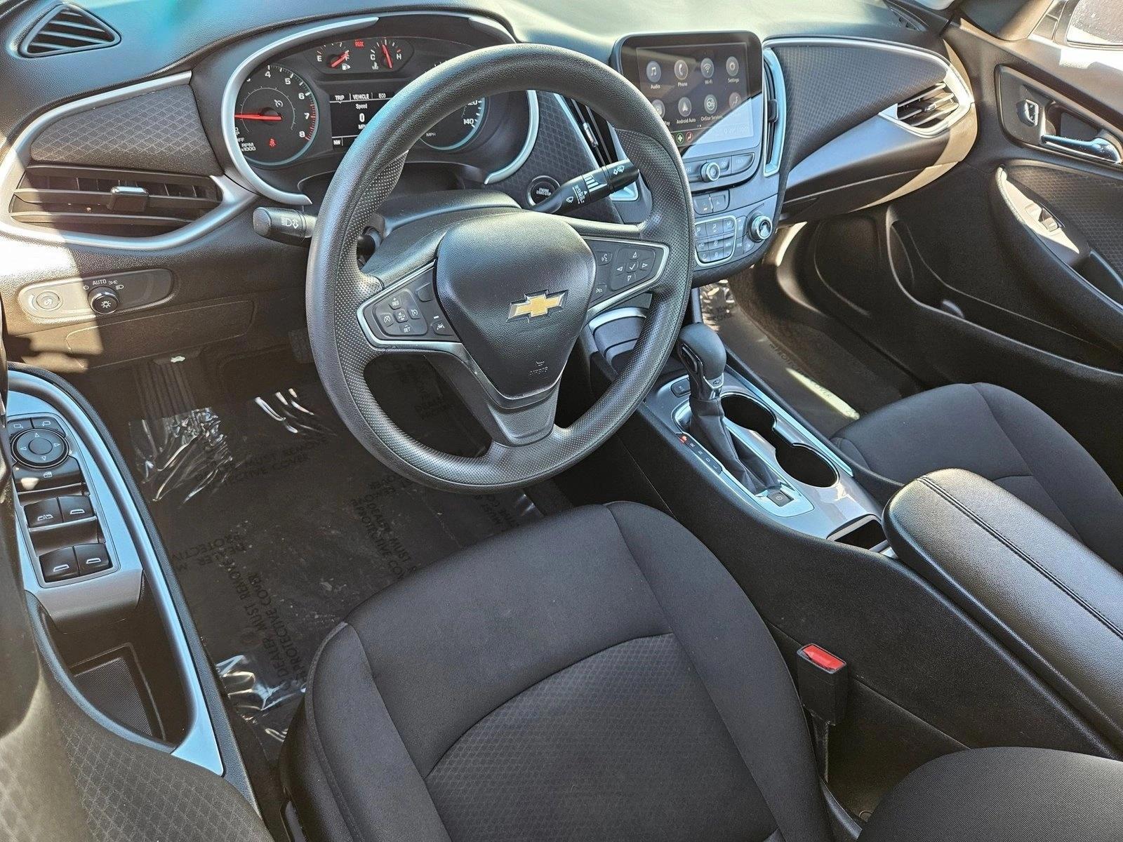 Thumbnail: 2024 Chevrolet Malibu - 3