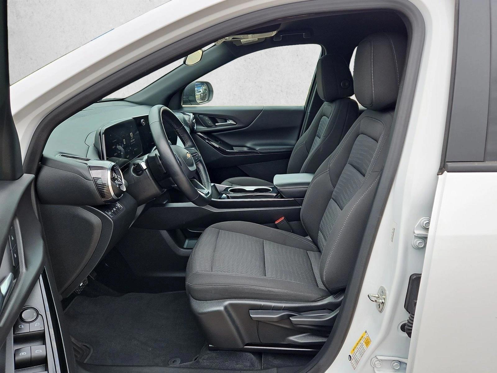 2025 Chevrolet Equinox LT - Photo 15