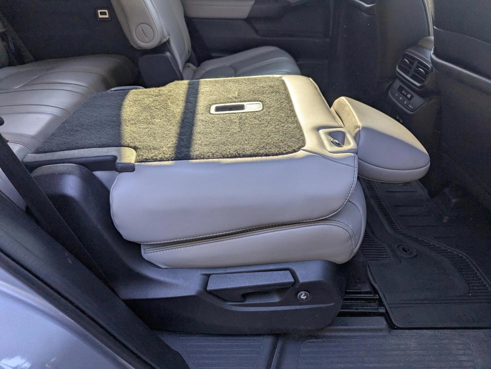 Thumbnail: 2023 Honda Pilot - 4