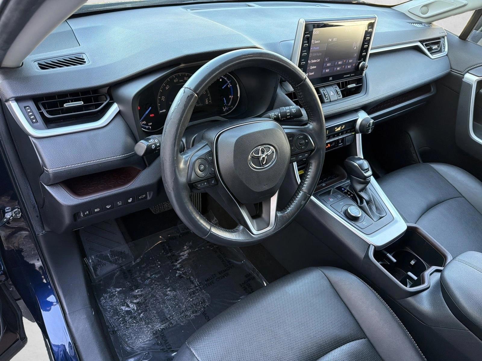 Thumbnail: 2022 Toyota RAV4 - 3