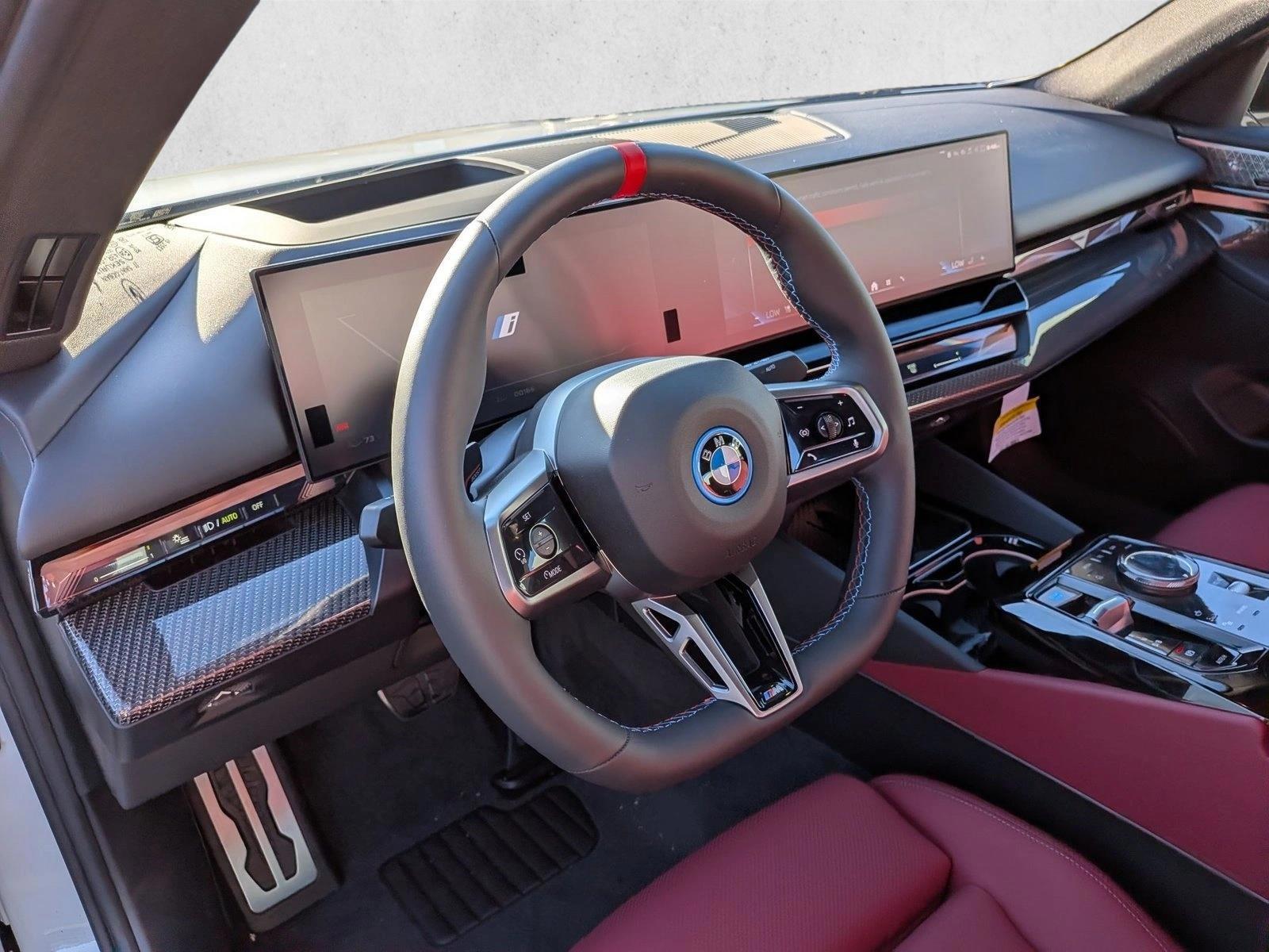 Thumbnail: 2026 BMW i5 - 3