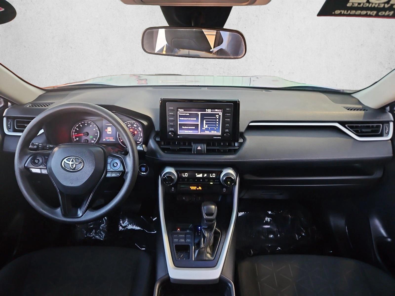 Thumbnail: 2021 Toyota RAV4 - 3