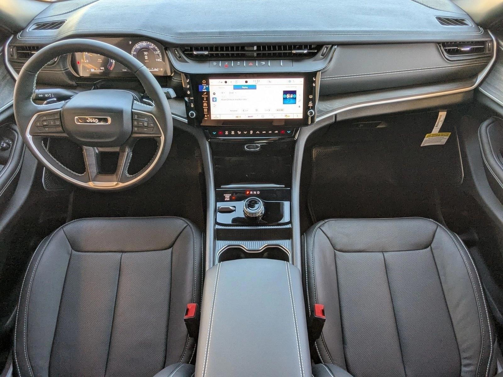 Thumbnail: 2026 Jeep Grand Cherokee L - 4