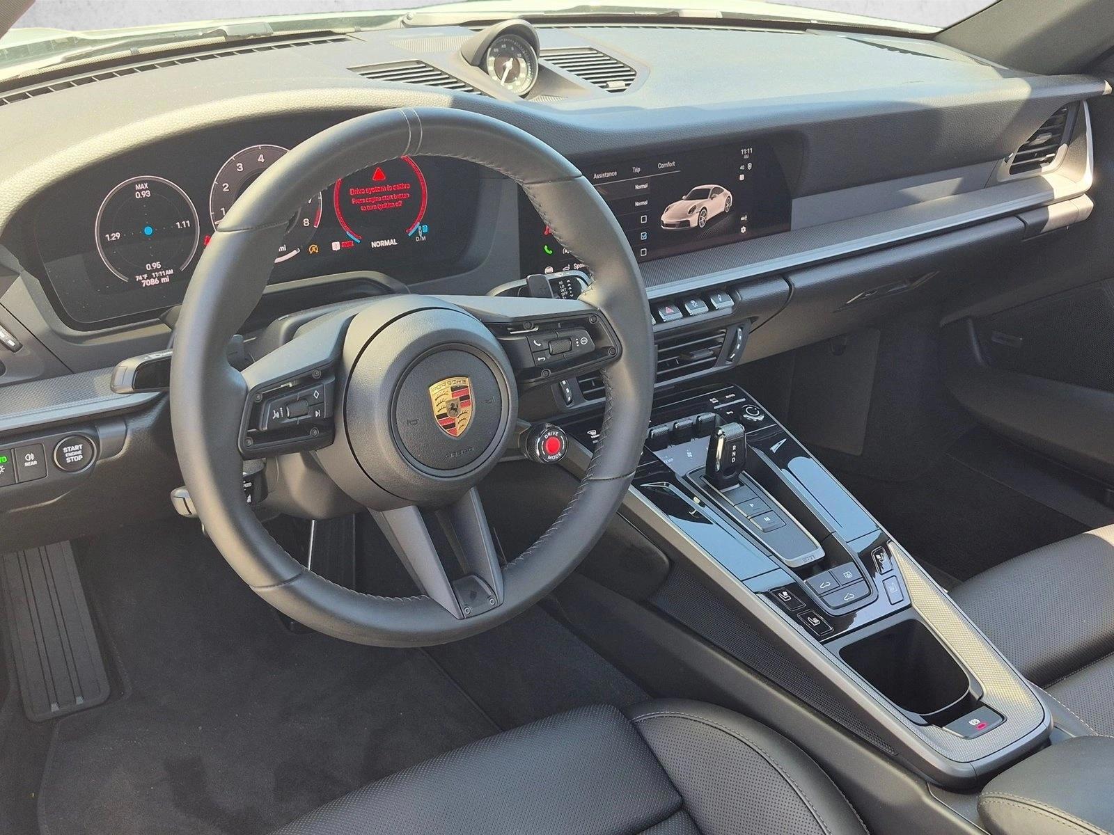 Thumbnail: 2025 Porsche 911 - 3