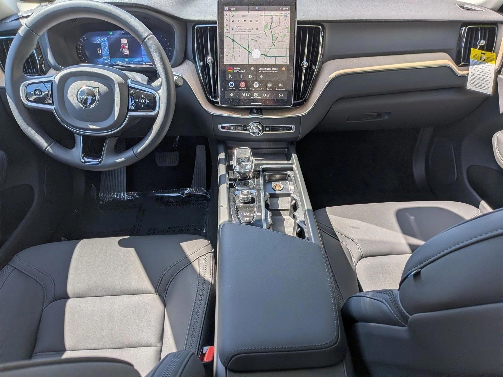 Thumbnail: 2026 Volvo XC60 - 4