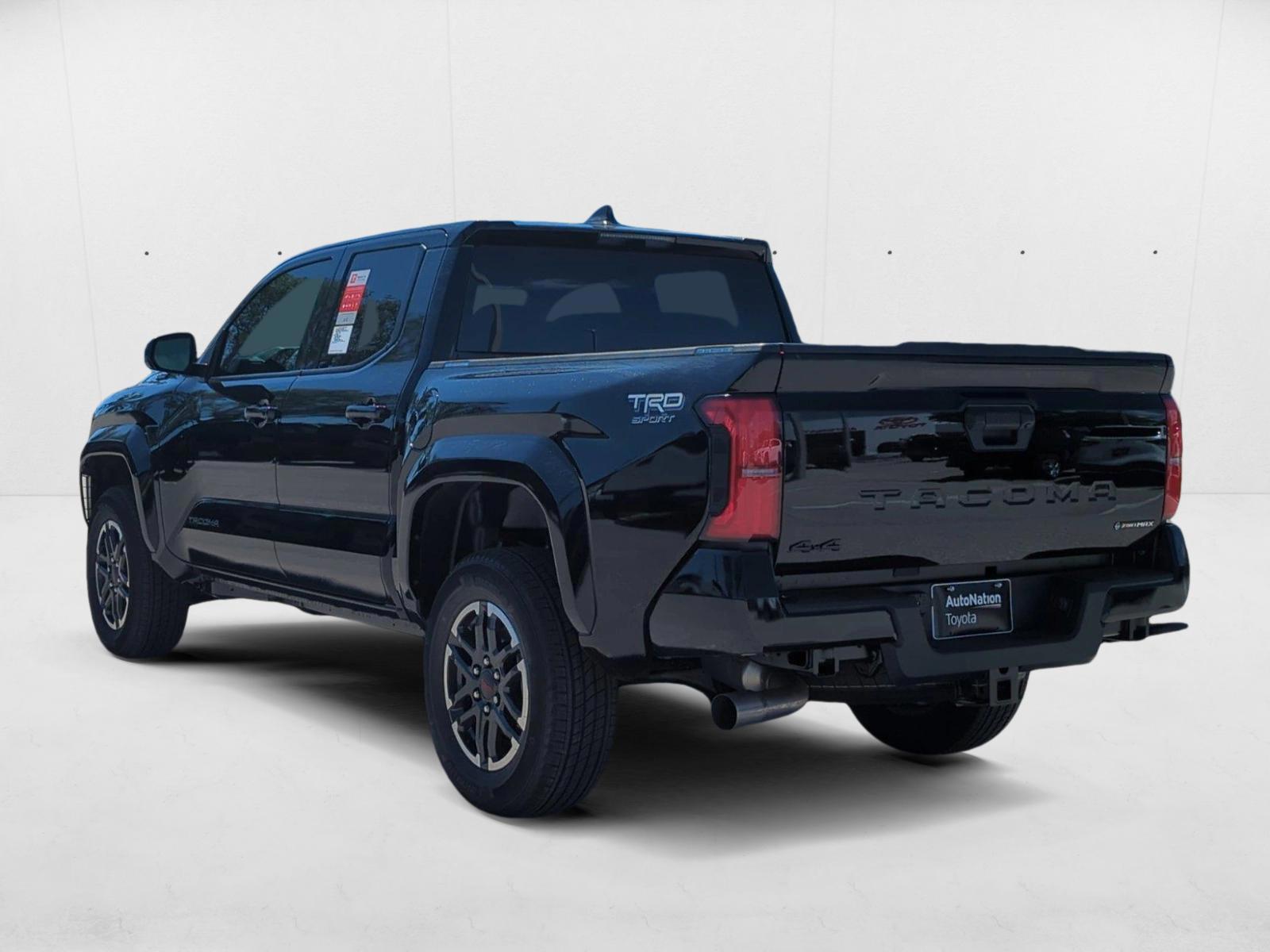 2025 Toyota Tacoma TRD Sport - Photo 9