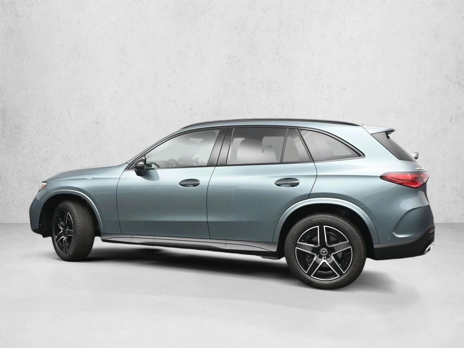 Thumbnail: 2027 Mercedes-Benz GLC - 3