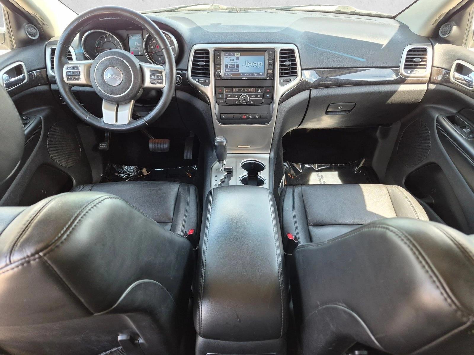 Thumbnail: 2011 Jeep Grand Cherokee - 3