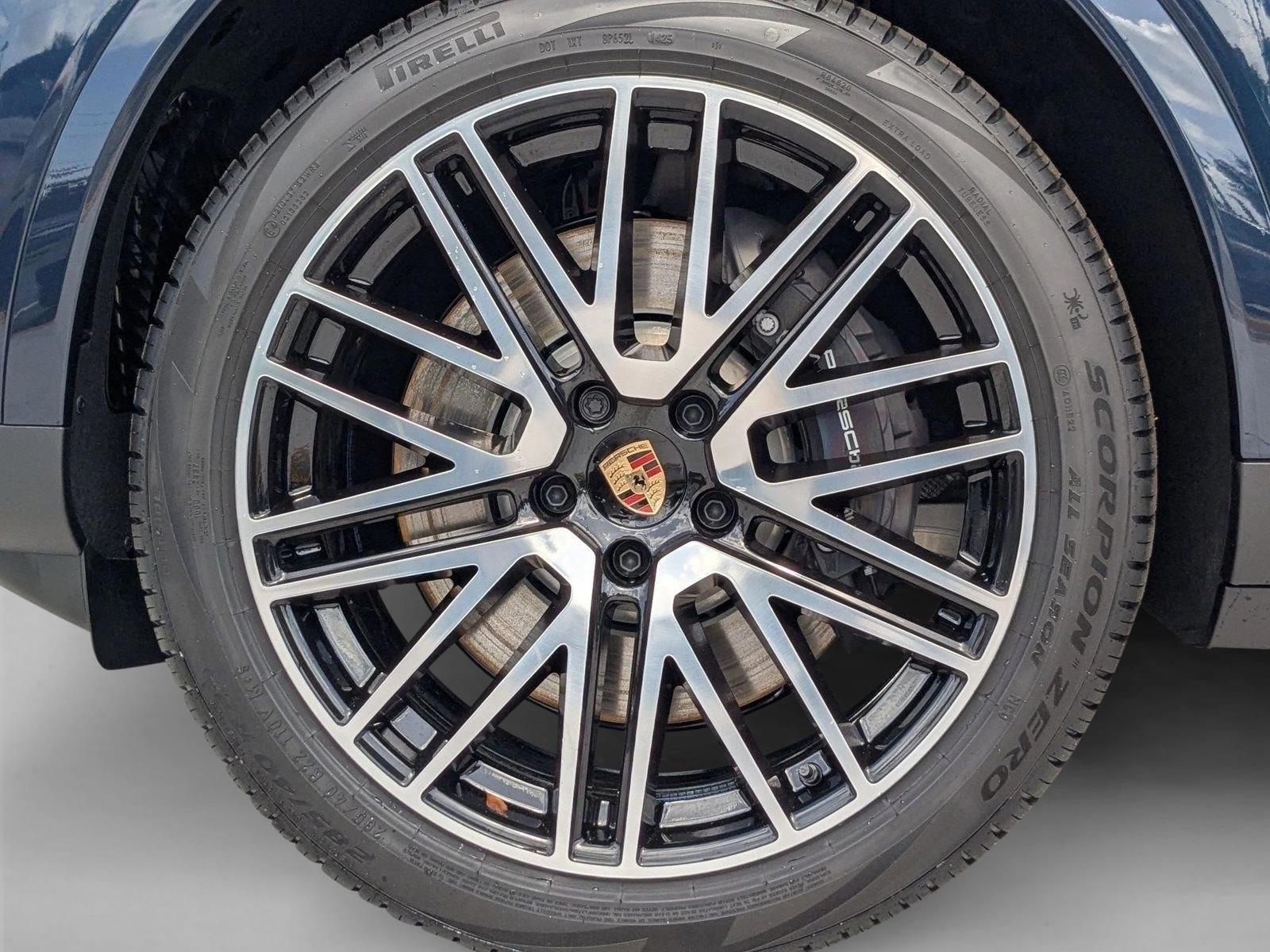 2025 Porsche Cayenne Coupe E-Hybrid - Photo 28