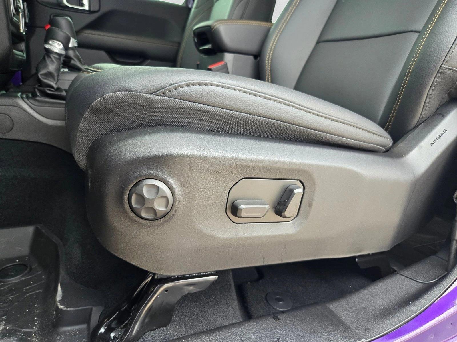 Thumbnail: 2026 Jeep Gladiator - 4
