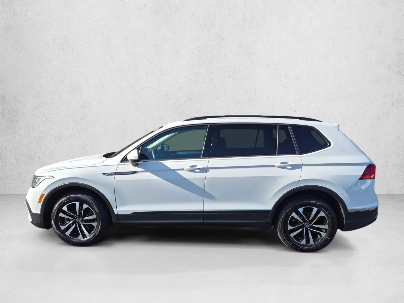 Thumbnail: 2024 Volkswagen Tiguan - 2