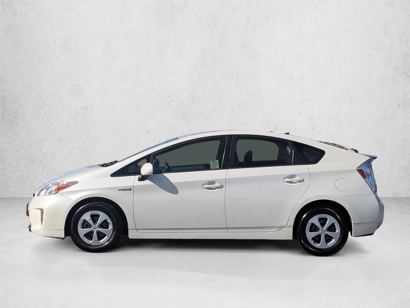 Thumbnail: 2013 Toyota Prius - 2