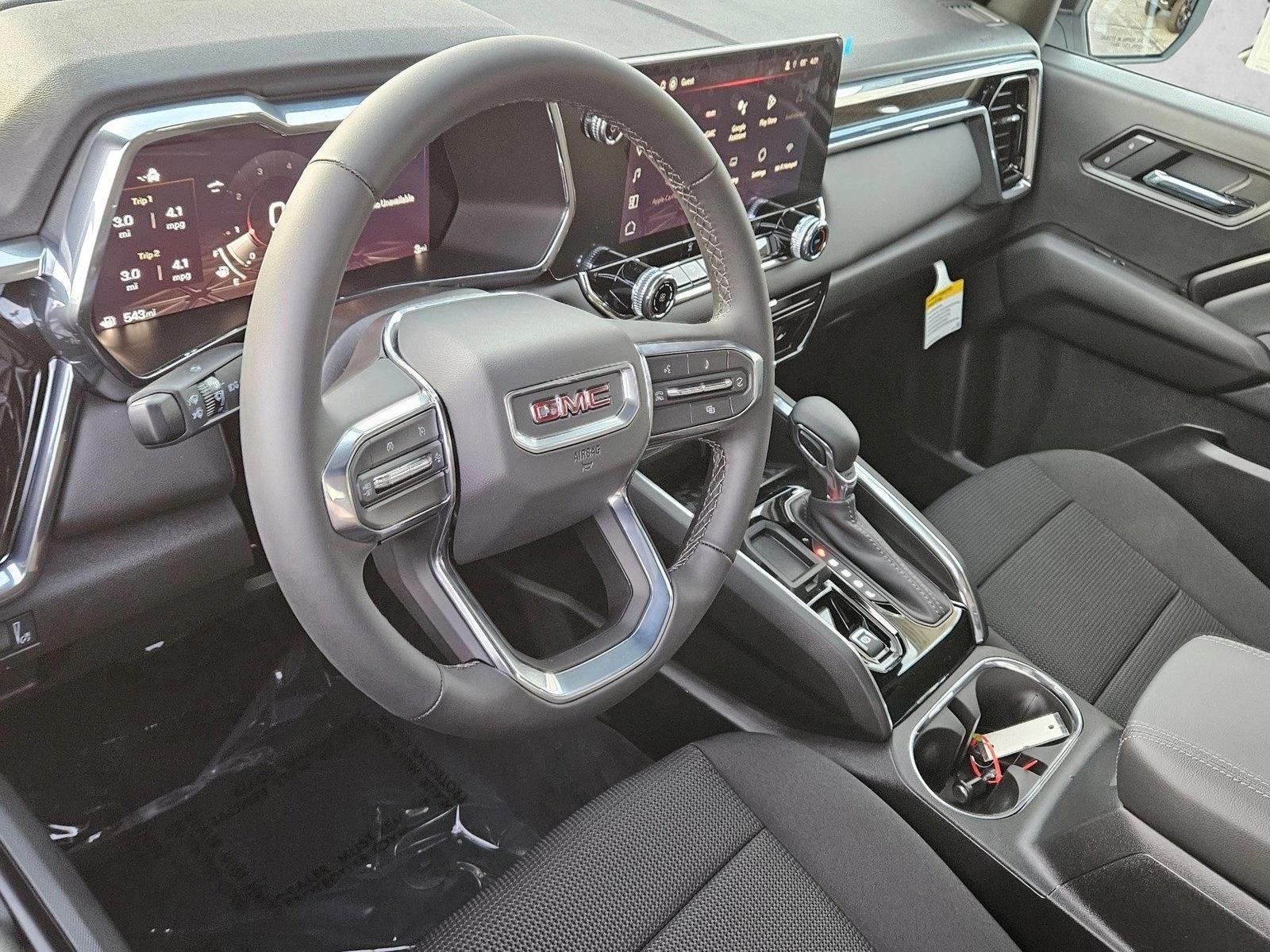 Thumbnail: 2026 GMC Canyon - 3