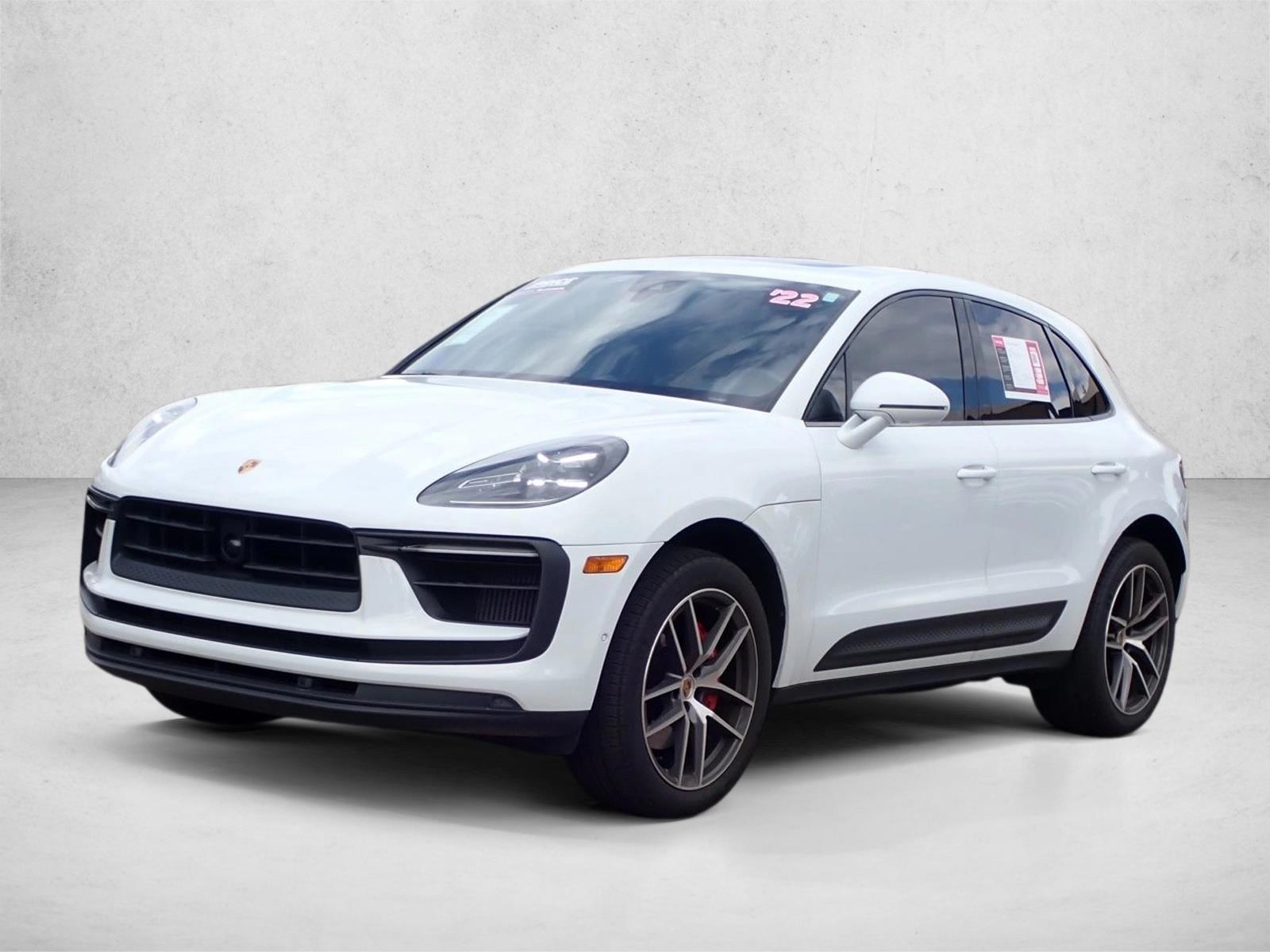 Thumbnail: 2022 Porsche Macan - 1