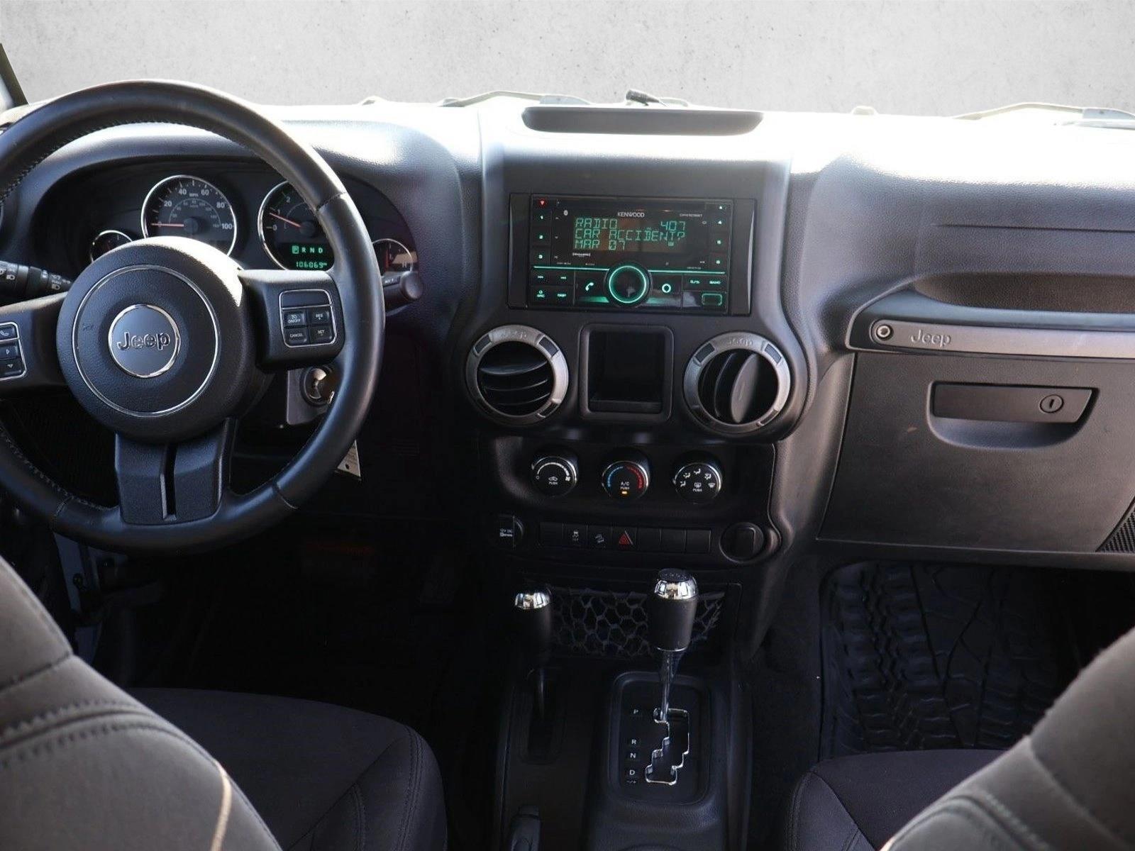 Thumbnail: 2015 Jeep Wrangler - 3