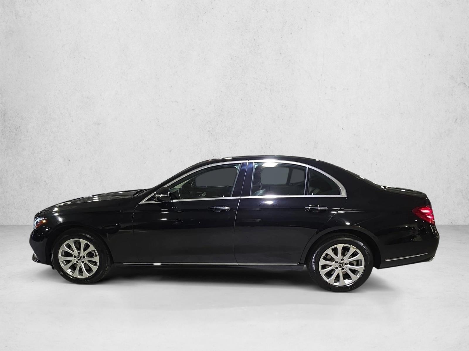 Thumbnail: 2018 Mercedes-Benz E-Class - 2