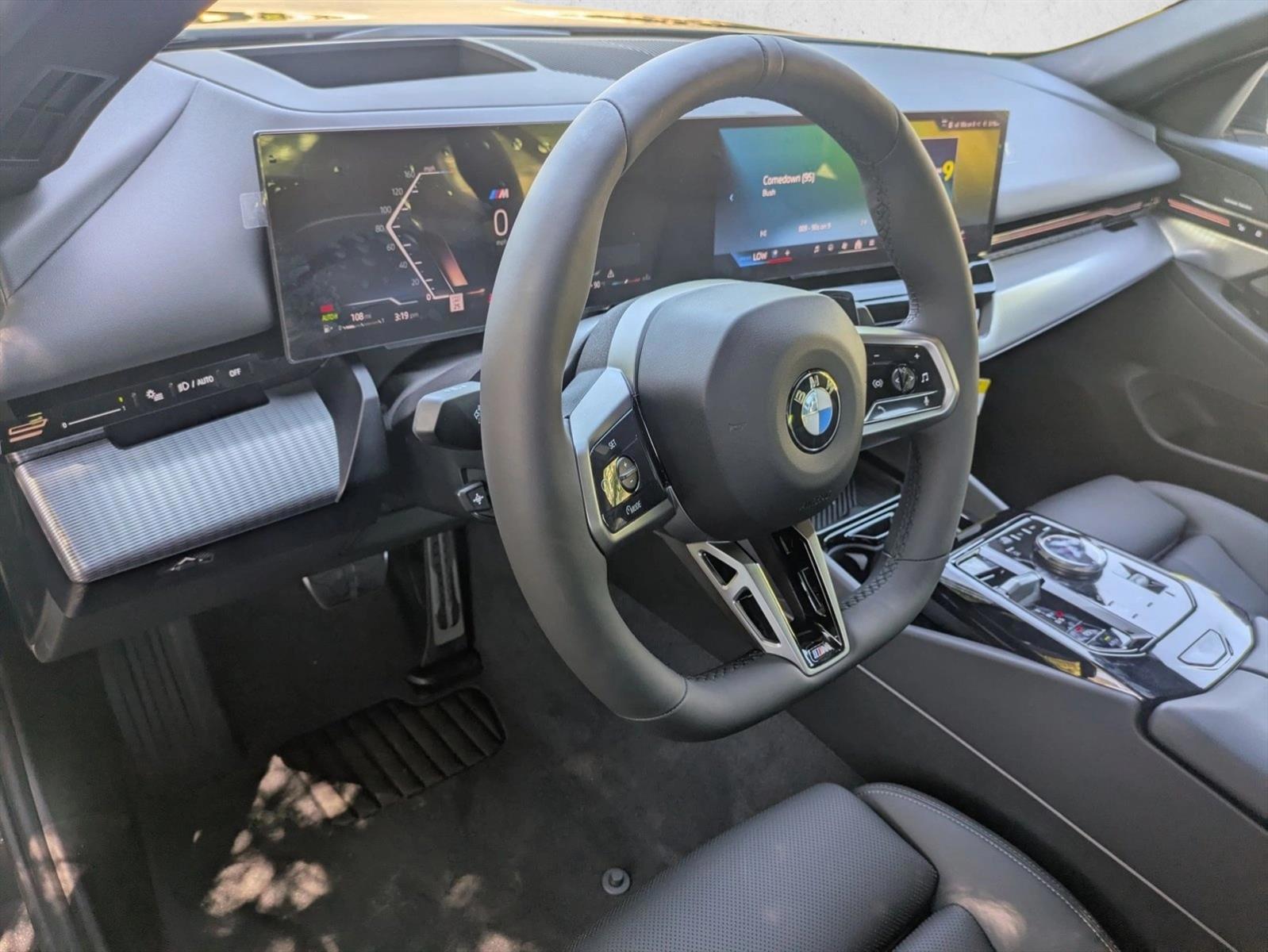 Thumbnail: 2026 BMW 5 Series - 3