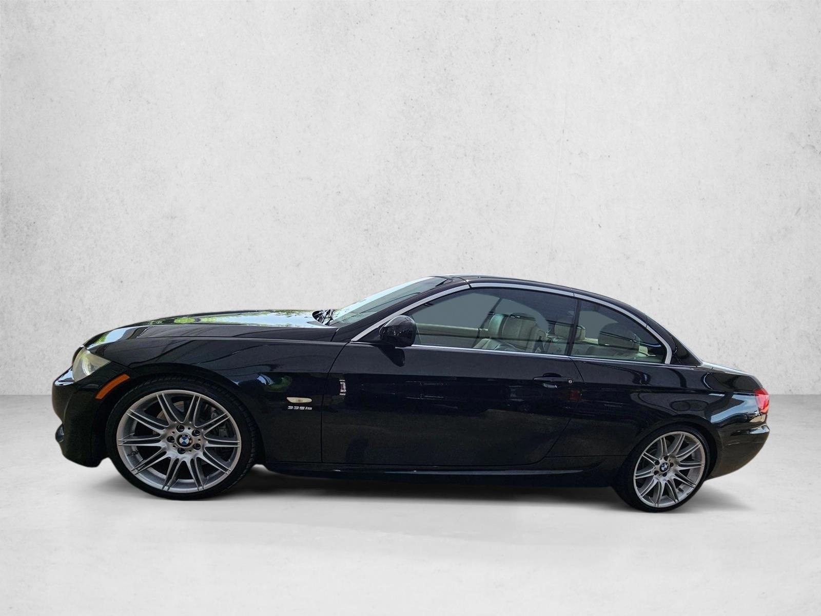 Thumbnail: 2011 BMW 3 Series - 2